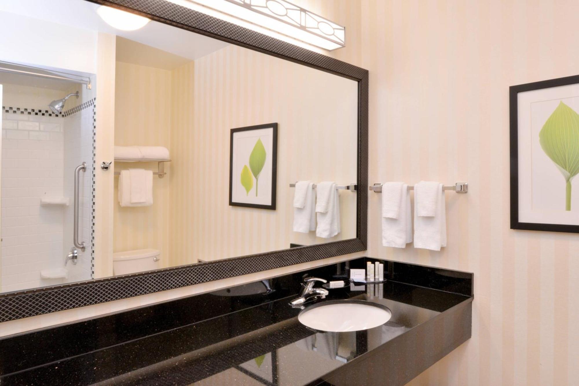 Fairfield By Marriott Tacoma Puyallup Exterior photo